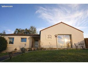Bien rare à Liré : maison baignée de lumière avec vue sur le pays d’Ancenis