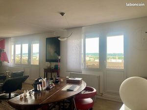 Nancy centre / 93 m2 / 4 pièces / 2 chambres / balcon 17 m2