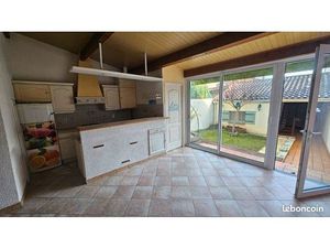 Maison de ville jardinet garage