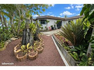 En exclusivité Villa F7 de 190m² vue mer sur Le Tampon