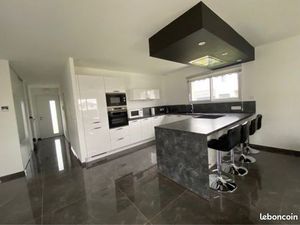 Maison 5 pièces 145 m2