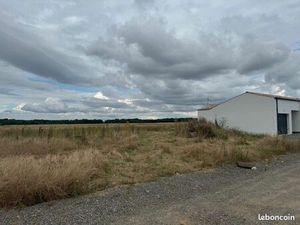 Terrain 340 m² Bourgneuf