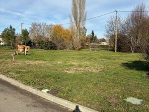 Terrain viabilisé 1020m2- lotissement calme- proche centre ville