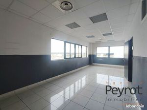 Bureaux 314 m² Canohès
