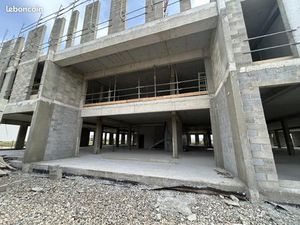 Local commercial 314 m²