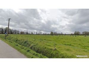 Terrain 471 m² Saint M Hervon