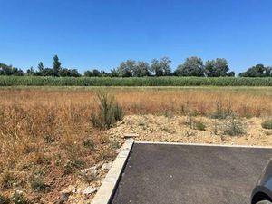 Terrain constructible viabilisé à vendre