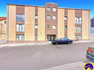 Superbe Appartement 2 Ch Rénové avec Parking 1v.