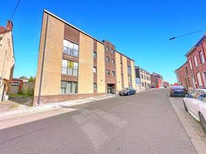 Très Bel Appartement 2 Ch Rénové avec Parking 1v.