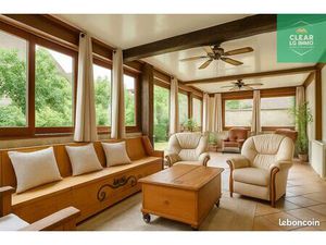 Maison 7 pièces 270 m²