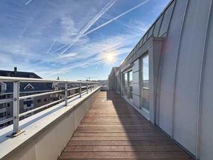 Superbe penthouse avec terrasses  parking et cave inclus