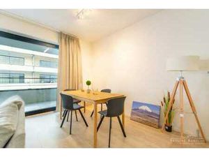 LUMINEUX - App.1 chambre avec cour intérieure (prox OTAN)