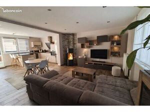 Maison rénovée 165 m² avec local professionnel 100 m²