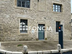 Local commercial 64 m²