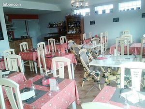 Restaurant traditionnel fonds