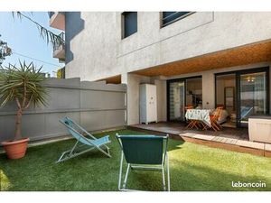 Grand studio de 33m2 + jardin + terrasse + place de parking privative