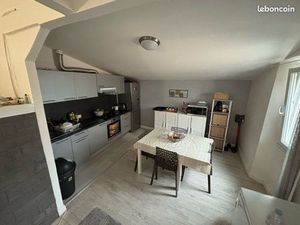 Maison ou cœur de village de camoin