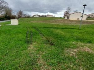 Terrain 1 747 m² Doudrac