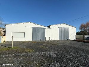 Bâtiment hangar entrepôt