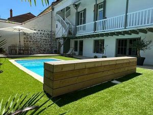 Maison de ville - 6 pièces - 180m2