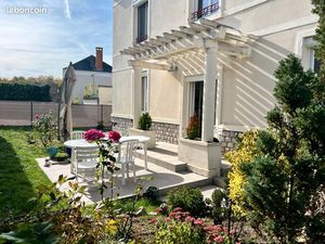 Appartement t4 plain pied avec jardin  terrasse et garage dans petite copropriete