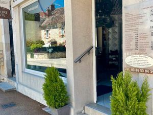 Salon de coiffure à vendre – Centre Appoigny (89) – 21 ans d’activité
