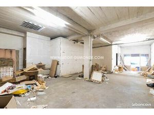 Parking/box 3 pièces 79 m²