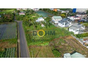 Terrain 750 m² Tampon