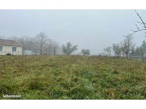 Terrain 1 645 m² Excideuil
