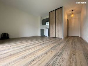 Studio+Garage+Balcon totalement rénové PAU Centre