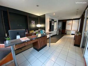 LOCAL COMMERCIAL POMPEY 47m2