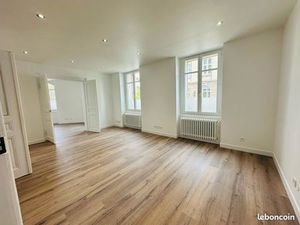 Spacieux local professionnel 176m2 - 1mn gare/10mn centre