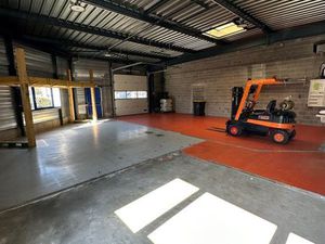 Location d’un dépôt/local d’activité