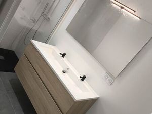 Maison avec une partie terrain constructible