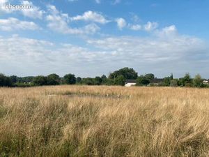 Terrain 1 700 m² Yzeure