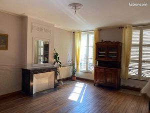 Appartement 5 pièces 125 m² – Centre-ville
