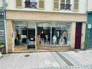 À LOUER — Local commercial de 70 m² — Hyper-centre Dreux