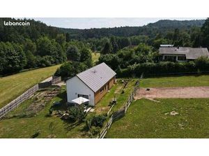 Maison récente avec Terrain presque 1 hectare