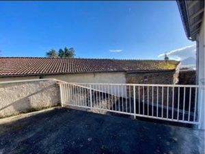 Appartement 3 pièces plus terrasse