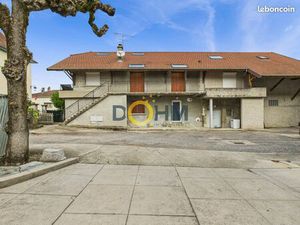 Maison 11 pièces 210 m²