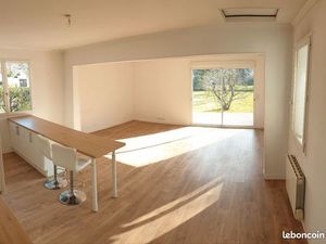 Maison familiale au calme quartier du port