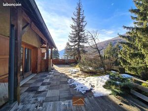 Chalet 5 pièces 262 m²