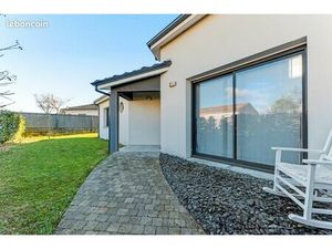 Maison 2017 avec piscine et proche de toutes commodités
