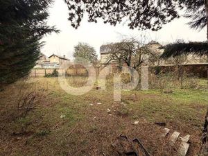 Terrain constructible viabilisé à vendre