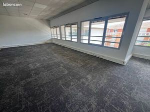Bureaux à louer 30 m2 club hippique