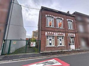 Maison de maître 3 façades à rénover