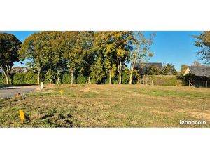 Terrain d’angle viabilisé de 371 m² – Châteaugiron Centre – Libre de constructeur