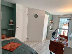 Studio meublé 18 m² centre-ville Laval