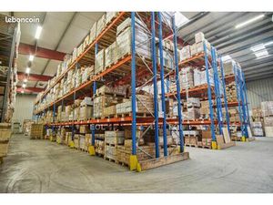 Local bureaux 2 738 m²