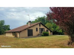 Maison d'habitation avec terrain